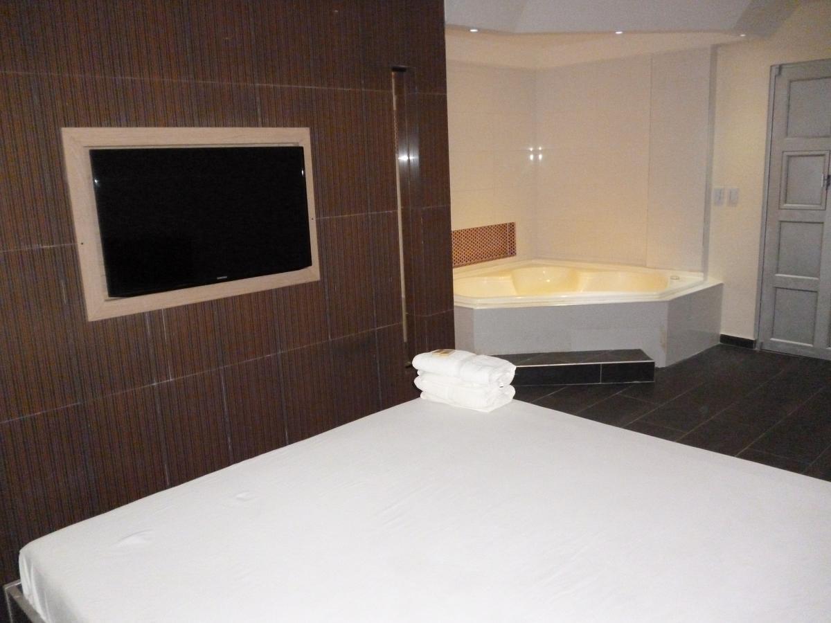 Hotel 56 Avenue Plaza Barranquilla  Exterior photo